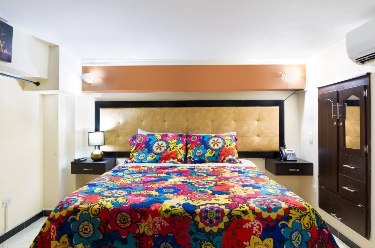 Apartamentos En El Poblado Medellín Eksteriør billede