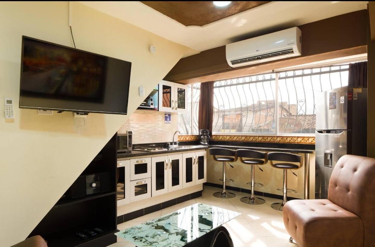 Apartamentos En El Poblado Medellín Eksteriør billede