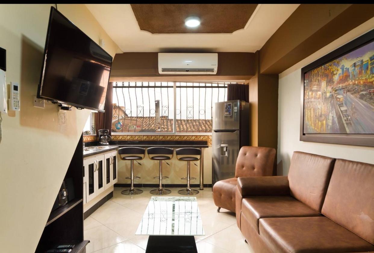 Apartamentos En El Poblado Medellín Eksteriør billede
