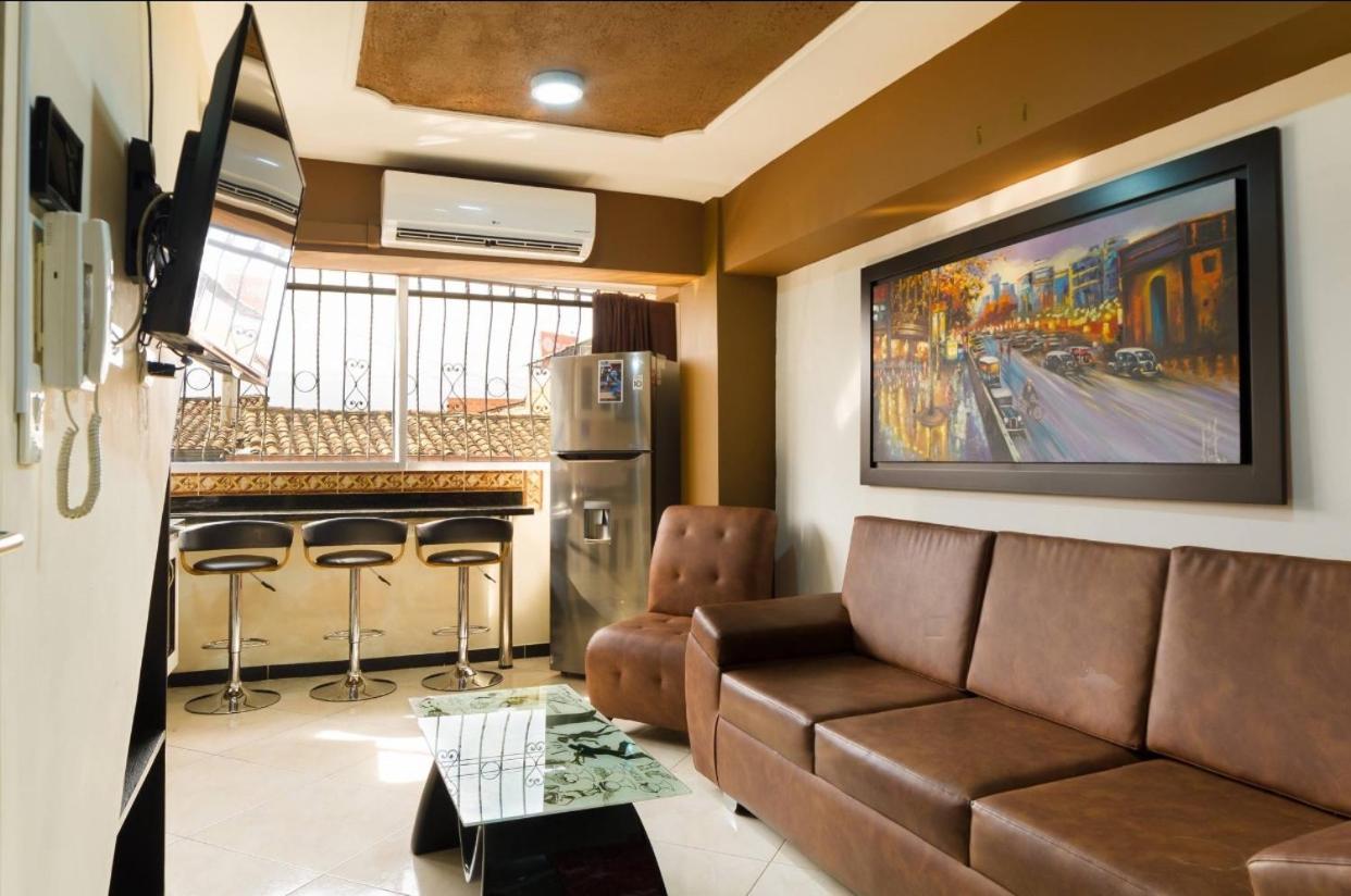 Apartamentos En El Poblado Medellín Eksteriør billede